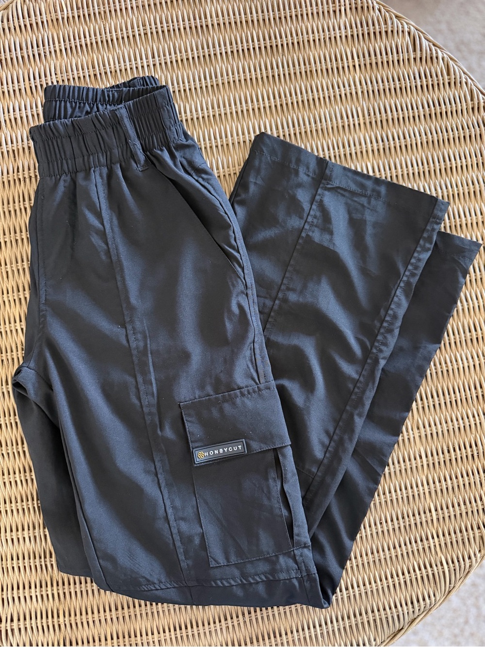 HONEYCUT Black Cargo Pants AXXS